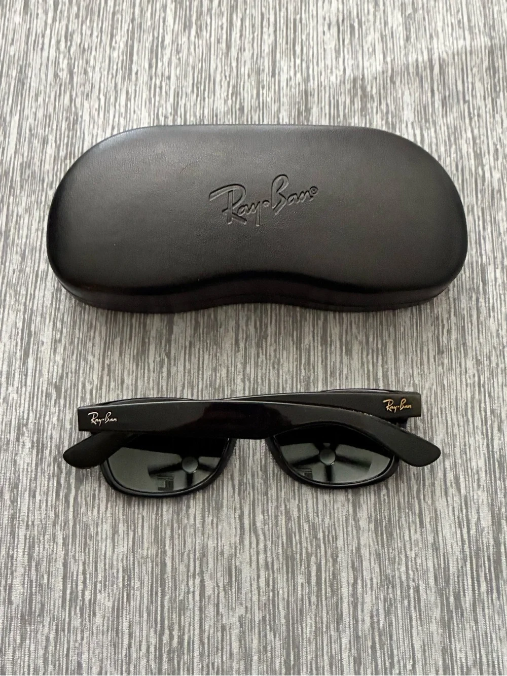 RAY BAN RB2132 901 52mm NEW WAYFARER Black; Green Classic G15